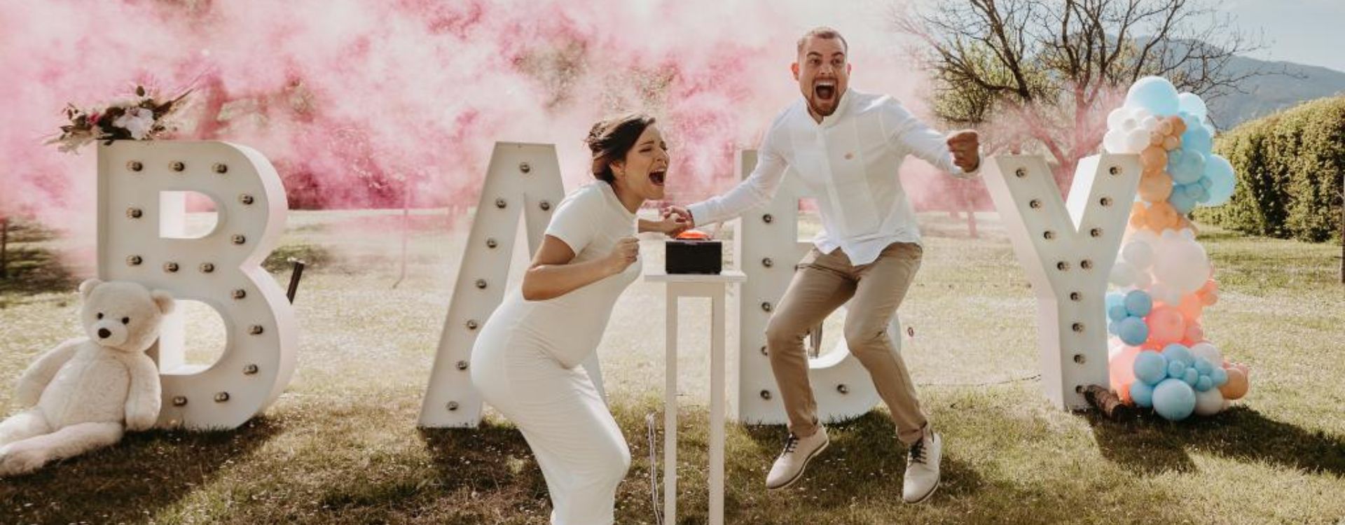Que choisir entre baby shower et gender reveal